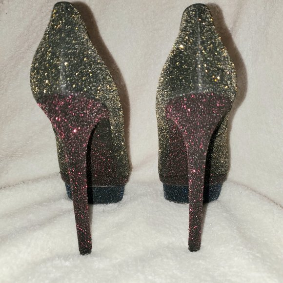 Beautiful Brian Atwood heels - Picture 3 of 4